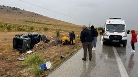 Burdur'da Otomobil Devrildi: 5 Yaralı