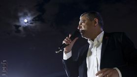 CHP Genel Başkanı Özgür Özel, Şişli'de Miting Düzenledi