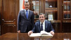 Cumhurbaşkanı Yardımcısı Yılmaz Suudi Arabistan'da