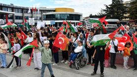 Düzce'de Küresel Sumud Filosu İçin Destek Yürüyüşü