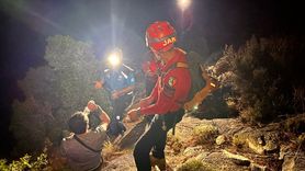 Fethiye'de Kayalık Alanda Düşen Yürüyüşçü Kurtarıldı