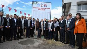 Filistinli Gazetecilere Fidan Dikim Töreni