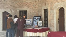 İstanbul'da 'Rüstem Paşa Camii Çini Motifleri' Paneli Düzenlendi