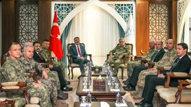 Kara Kuvvetleri Komutanı Tokel Hakkari'de Ziyaretlerde Bulundu