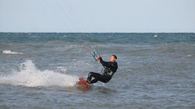 Karadeniz'de Uçurtma Sörfü Keyfi