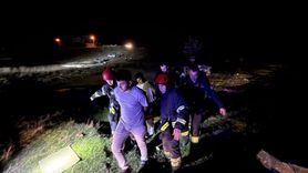 Kocaeli'de Devrilen Araçta İki Yaralı