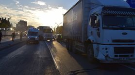 Manisa'da Kamyon Çarpması: Genç Ağır Yaralandı