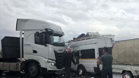 Nevşehir'de Tarım İşçilerini Taşıyan Minibüs ile Tır Çarpıştı