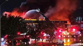 Şanlıurfa'da Bir İş Yerinde Yangın Çıktı