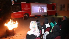 Siirt'te Açık Hava Sinema Etkinliği Öğrencileri Buluşturuyor