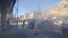 Sivas'ta Yangın: Park Halindeki Araç Kendiliğinden Hareket Etti