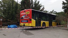 Üsküdar'da Freni Çekilmeyen Otobüs İstinat Duvarına Çarptı