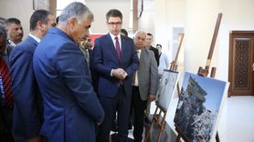 Van’da Depremde Hayatını Kaybedenler Anıldı