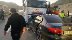 Van'da Tanker ve Otomobil Çarpışması: 3 Ölü, 3 Yaralı