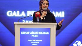 Bakan Göktaş, 'Esnaf Ailesi Olmak' Projesinin Galasında