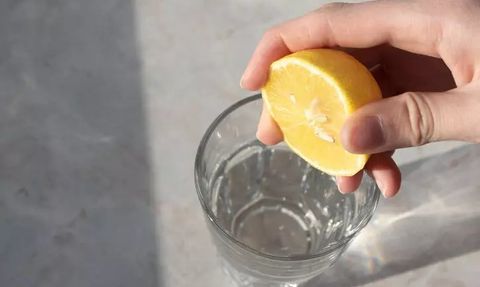 Limonlu Su: Gerçekten Sağlıklı mı?
