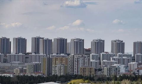 Türkiye'de Konut Sorunu: Aşırı Kalabalık Evler ve Yüksek Fiyatlar