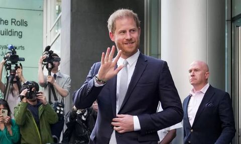 Prens Harry, Telefon Hackleme Davasında Tazminat Talep Ediyor