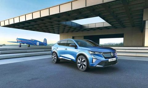 Renault, D Segmentinde Yeni Coupe SUV Modeli Rafale'yi Tanıttı