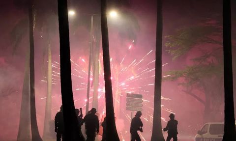 Fransa'da Hava Fişek Satışı Yasaklandı