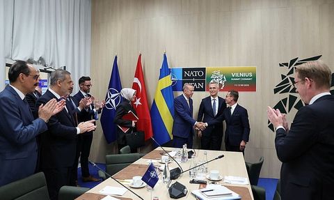 Türkiye, İsveç'in NATO Üyeliğini Kabul Etti
