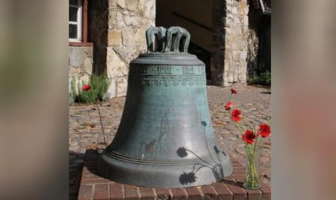 Almanya'da Tarihi Kilise Çanı Çalındı