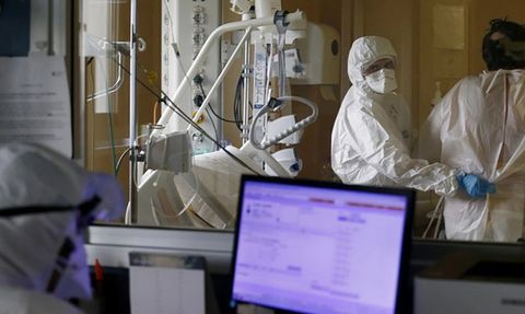 Uzun Süreli Covid İnsanların Zihinsel İşlevlerini 10 Yıl Yaşlandırıyor