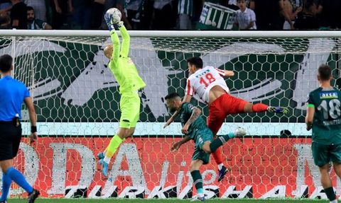 Konyaspor Sözleşmesini Fesheden Kaleci Sivasspor ile Anlaştı