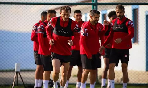 Sivasspor, Ümraniyespor'u 2-0 Mağlup Etti