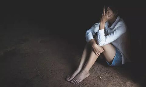 İngiltere’de Bir Kadın Cinsel Saldırıya Uğradı