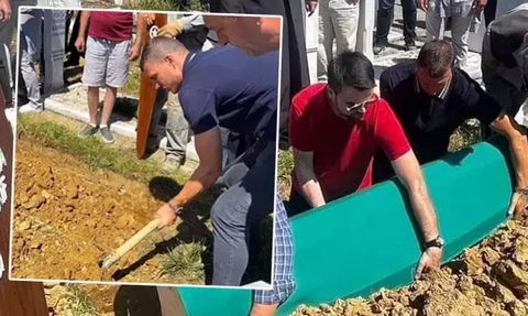 Fenerbahçe'nin Yıldızı Edin Dzeko'nun Dede Acısı