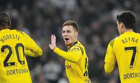 Fenerbahçe, Thorgan Hazard'ı transfer etmek için görüşmelere başladı
