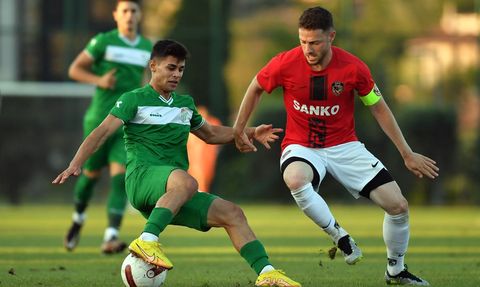 Bursaspor Maçında Furkan Emre Ünver Yerine Çağatay Yılmaz Forma Giydi