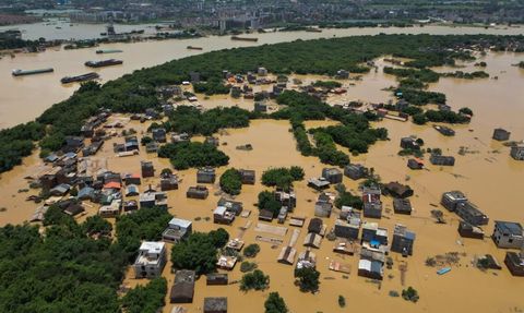 Çin'de Sel Felaketi: Ölü ve Kayıplar Var