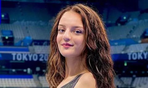 Manchester'da Milli Yüzücü Sümeyye Bronz Madalya Kazandı