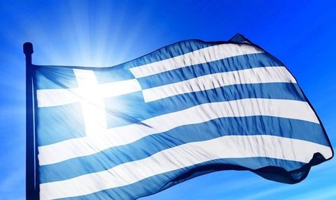 Yunanistan, yangın mağduru turistlere ücretsiz tatil teklif ediyor