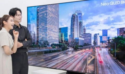 Samsung QNC990 8K Televizyonunda Hangi Paneli Kullanıyor?