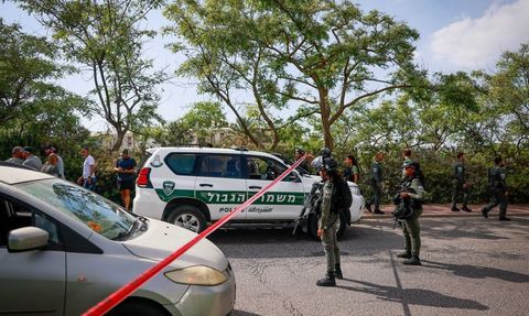 İsrail askerleri Batı Şeria'da Filistinli bir genci öldürdü