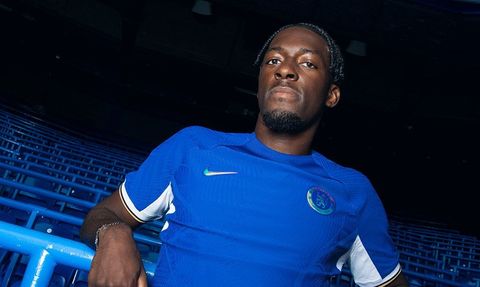 Chelsea, Axel Disasi ve Robert Sanchez'i transfer etti