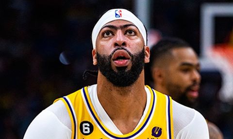 Anthony Davis, Los Angeles Lakers'ta 3 Yıl Daha Kalacak