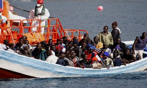 İngiltere Sosyal Medya Şirketleriyle İşbirliği Yaparak Kaçak Göçmen Paylaşımlarını Kaldıracak