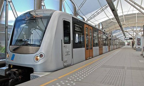 Belçika'nın Başkenti Brüksel'de Metro Vagonuna Zehirli Madde Atıldı