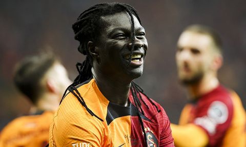 Bafetimbi Gomis Japonya Ligi'nde Kawasaki Frontale ile Sözleşme İmzaladı