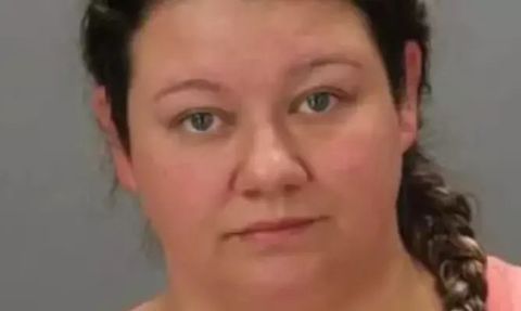 Michigan'da Bir Kadın, Köpeğe Cinsel İstismarda Bulunmakla Suçlanıyor