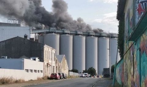 Fransa'da Buğday Silolarında Yangın Çıktı