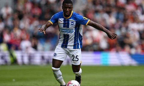 Liverpool, Brighton'ın Ekvadorlu orta saha oyuncusu Moises Caicedo'yu transfer etti