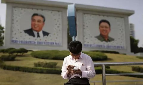 Ganun Tayfunu Sırasında Kim Hanedanlığı Sembollerine Dikkat Çağrısı