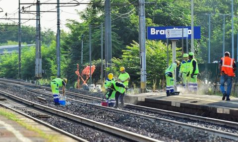İtalya'da Tren Kazası: 5 İşçi Hayatını Kaybetti