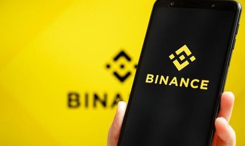 Binance Borsasının BUSD Para Birimini Desteklemeyi Bırakmasıyla BUSD'nin Değeri Düşüyor