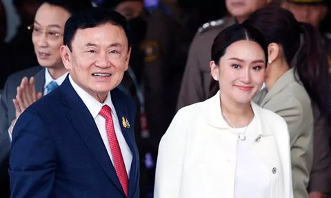 Tayland Kralı Thaksin Shinawatra'nın Af Talebini Onayladı